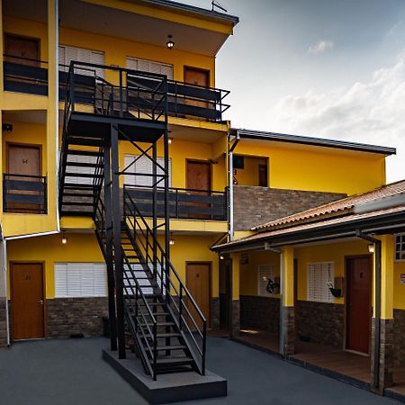 Hotel Nixon Proximo, Rodoviaria, Prefeitura E A Matriz Central Itaí Exteriör bild