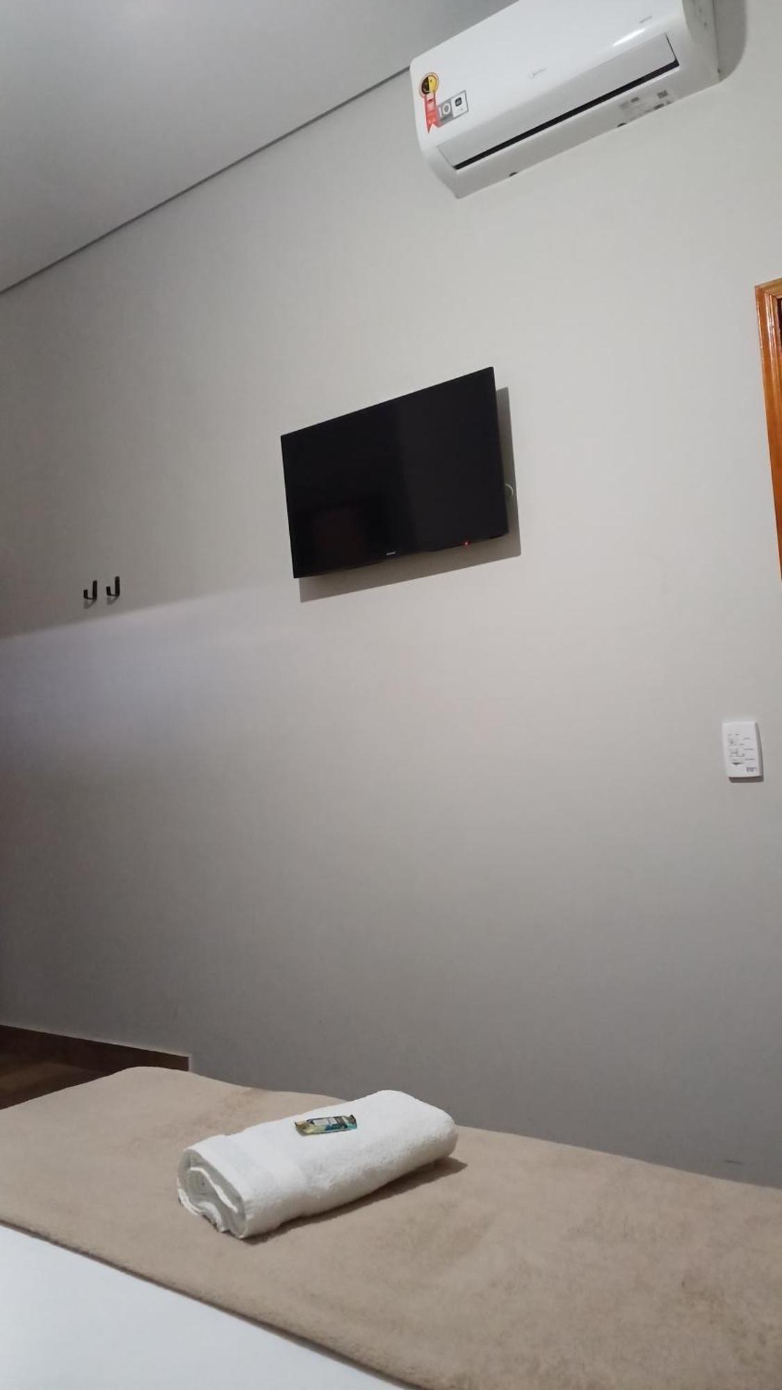 Hotel Nixon Proximo, Rodoviaria, Prefeitura E A Matriz Central Itaí Exteriör bild