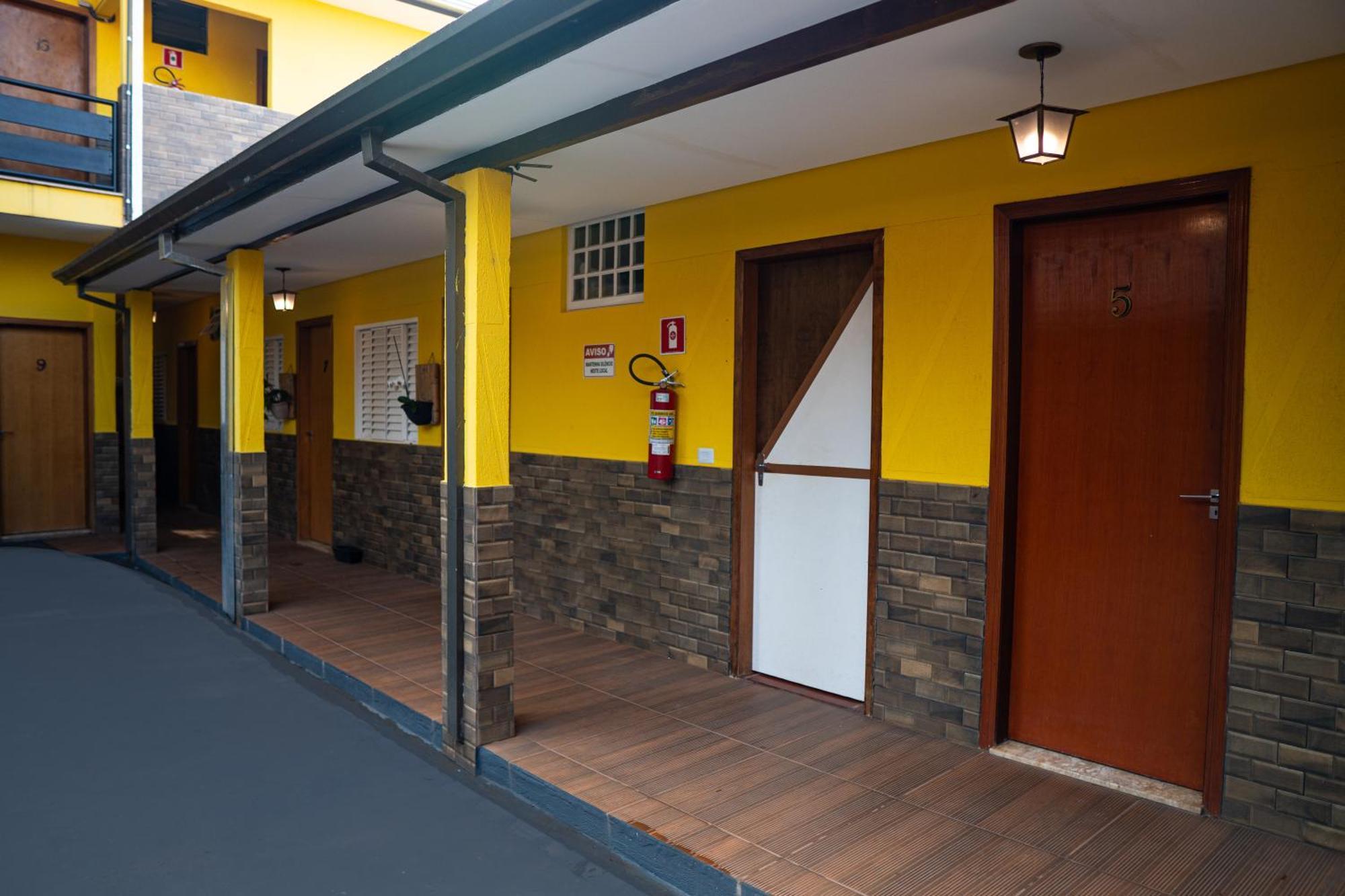 Hotel Nixon Proximo, Rodoviaria, Prefeitura E A Matriz Central Itaí Exteriör bild